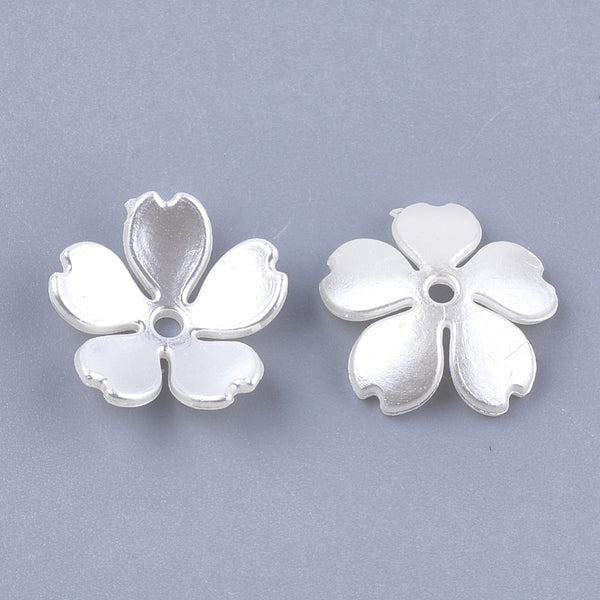 Flores de plástico ABS de color blanco cremoso con 5 pétalos.